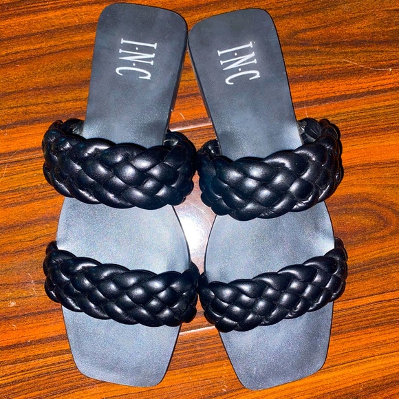 INC flat toe sandals - Picture 1 of 3
